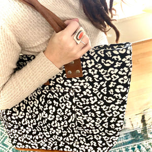 Reywa Fibers Large Bucket Tote