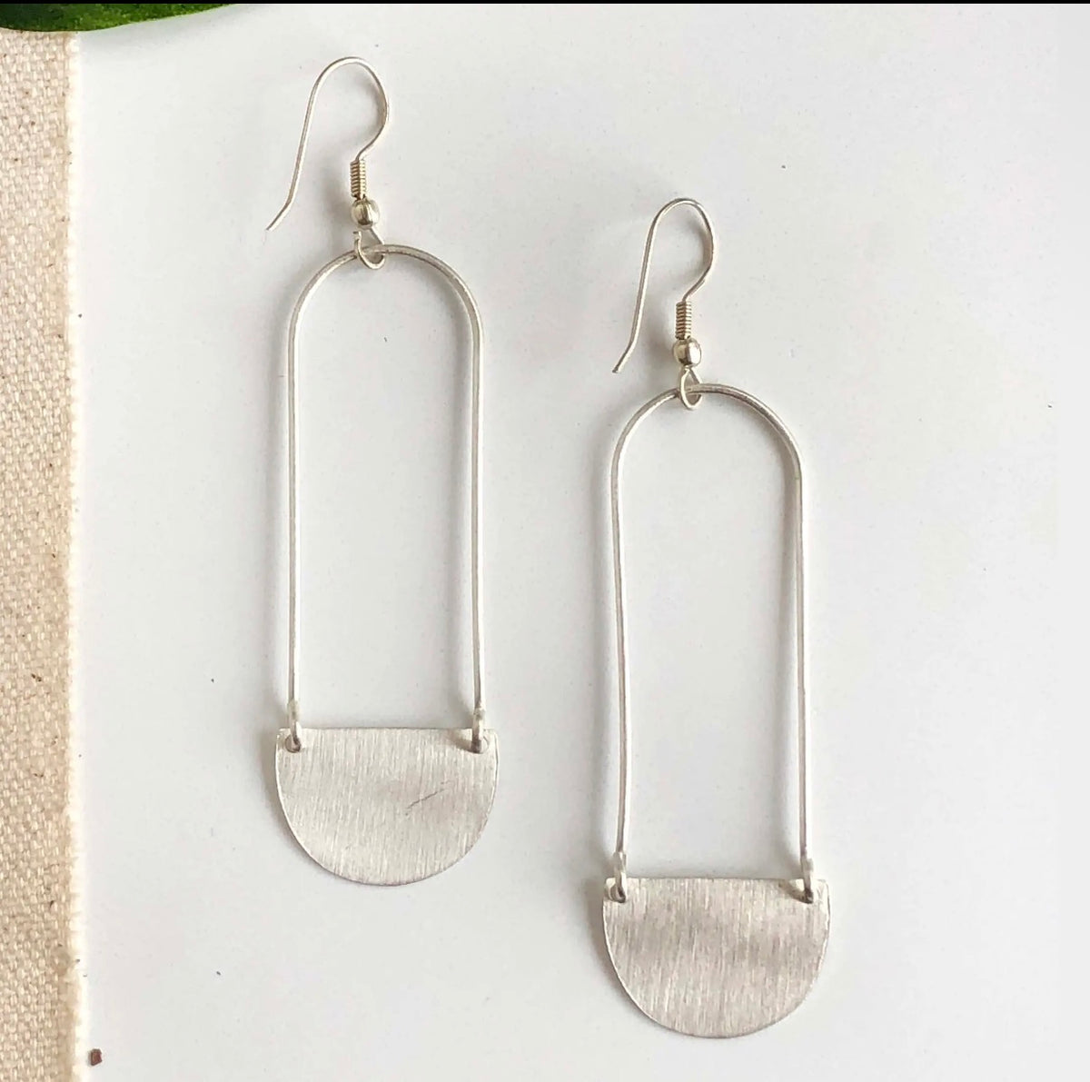 Half Moon Earrings (Silver)