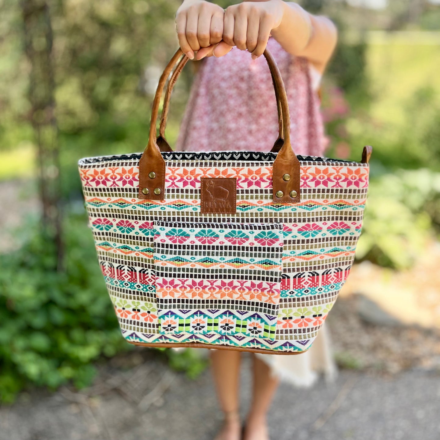 Reywa Fibers Large Bucket Tote