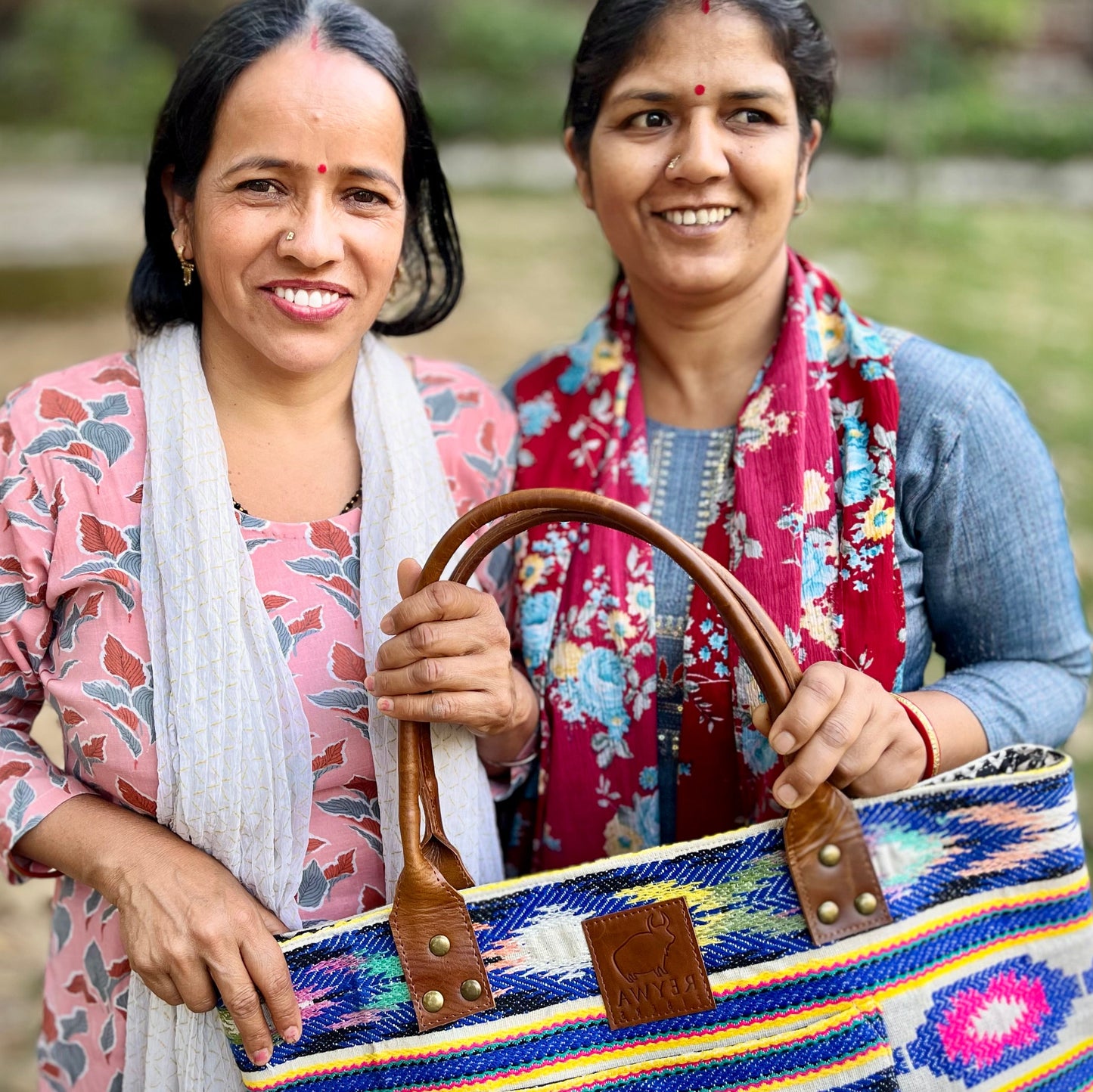 Reywa Fibers Large Bucket Tote